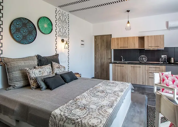 Len Art Selected Apartman Faliráki